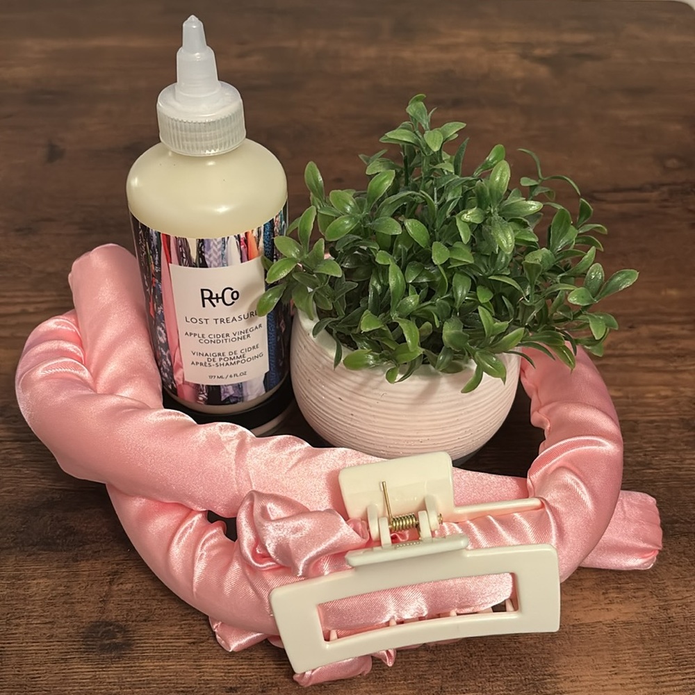 R+Co bundle
